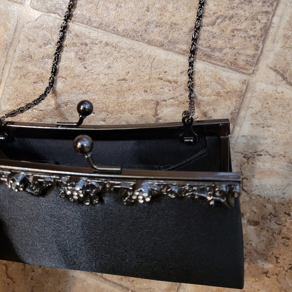 new clutch with optional strap - Picture 11 of 16